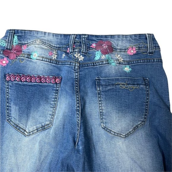 DESIGUAL Women's High Rise Washed Blue Denim Jeans Embroidered Flowers Size 32 - Picture 8 of 10